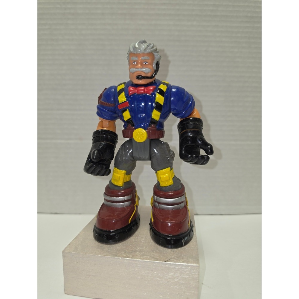 2001 Mattel Fisher-Price Rescue Heroes Pat Pending scientist action figure